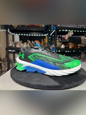 Under Armour Scramjet Boys Running Shoes 7Y Black Green Blue Lace Up